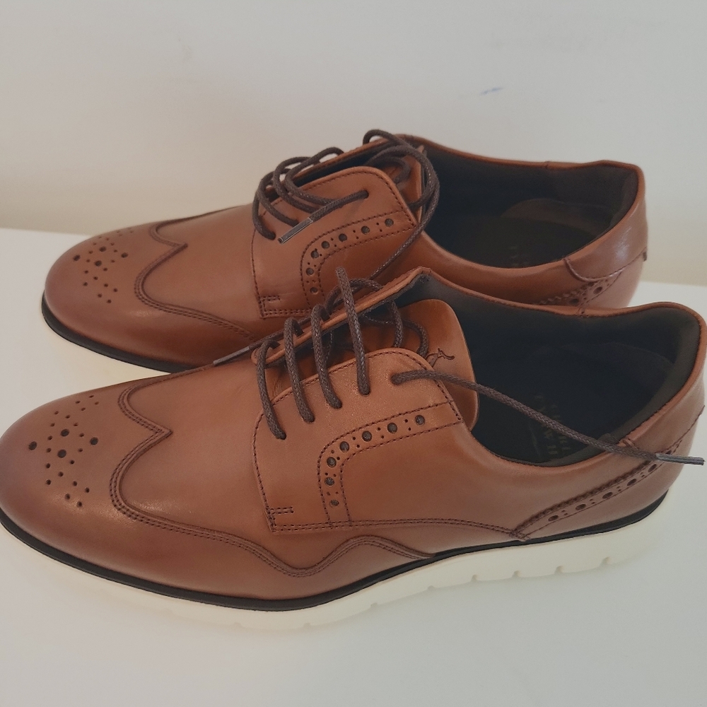 Charles tyrwhitt chestnut brown white soles